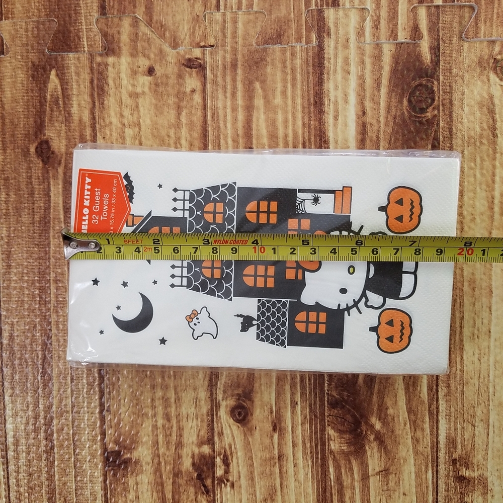 Hello Kitty Halloween Haunted House Guest Towels Napkins 33x40cm 3 Ply Sanrio - Picture 5 of 7